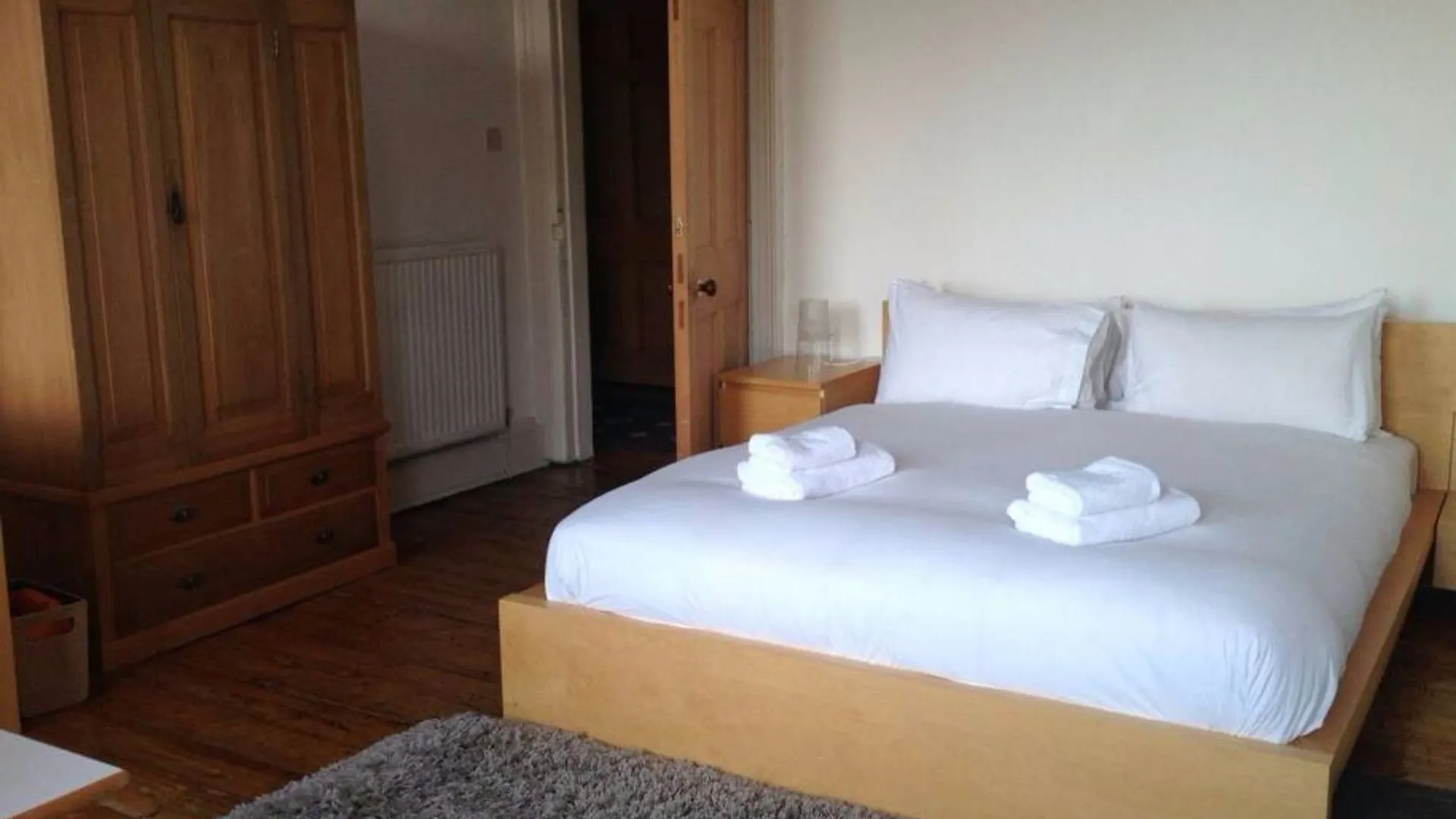 2 Bedroom Apartment In City Centre 爱丁堡 0*,  英国